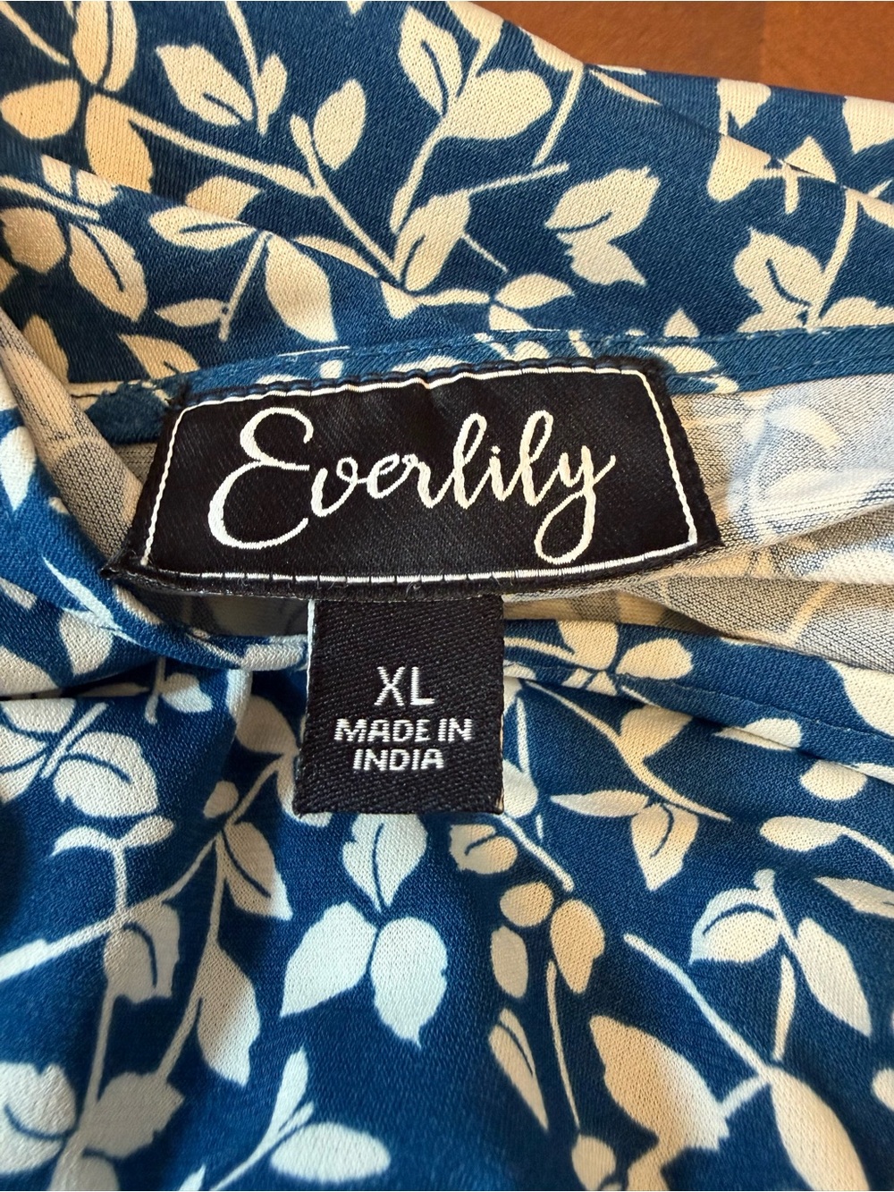 Blue Floral Print Mini Dress with Cinched Waist - Picture 7 of 9